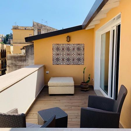 Residenza Dema Gaeta Buitenkant foto